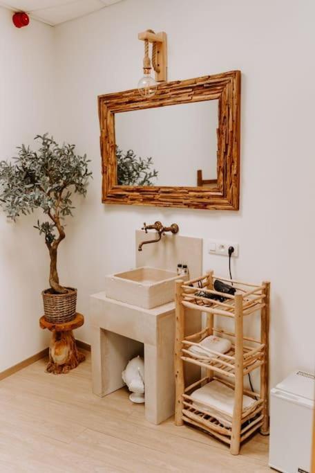Suite De Charme Avec Jacuzzi Et Cabine Infrarouge Tubize Zewnętrze zdjęcie